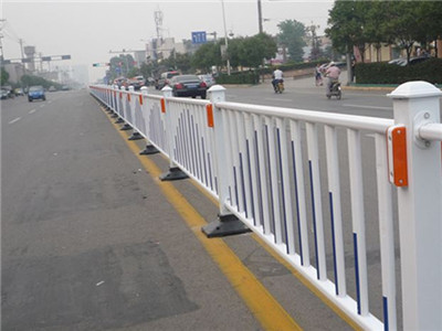 道路护栏