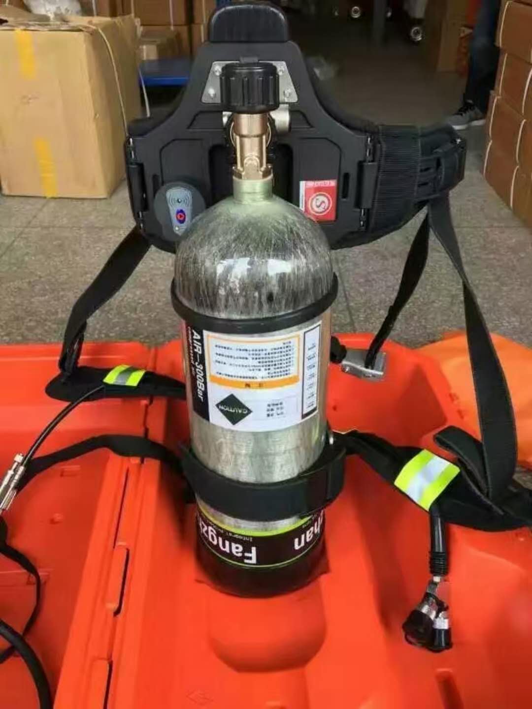 正压式空气呼吸器